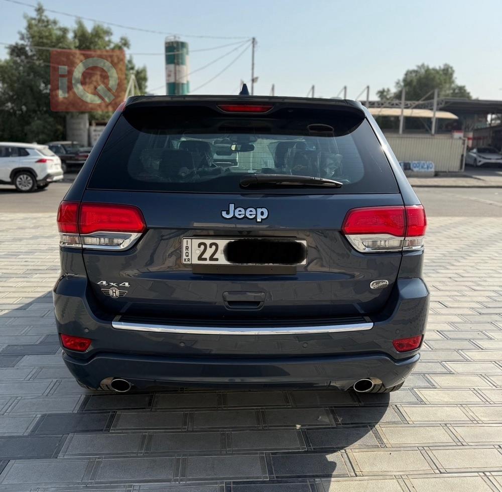 جیپ گراند شیرۆکی